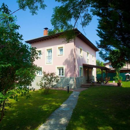 Villa Mercedes Piloña Εξωτερικό φωτογραφία