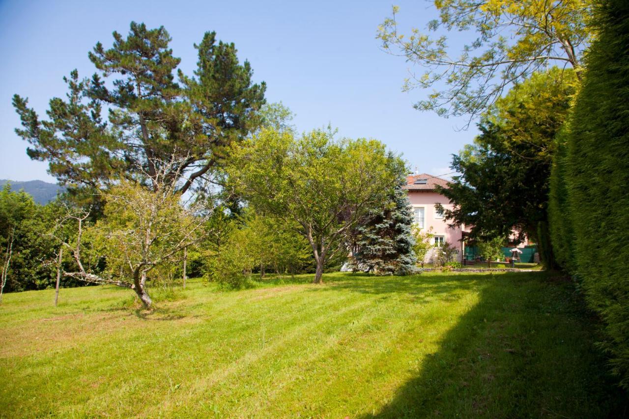 Villa Mercedes Piloña Εξωτερικό φωτογραφία